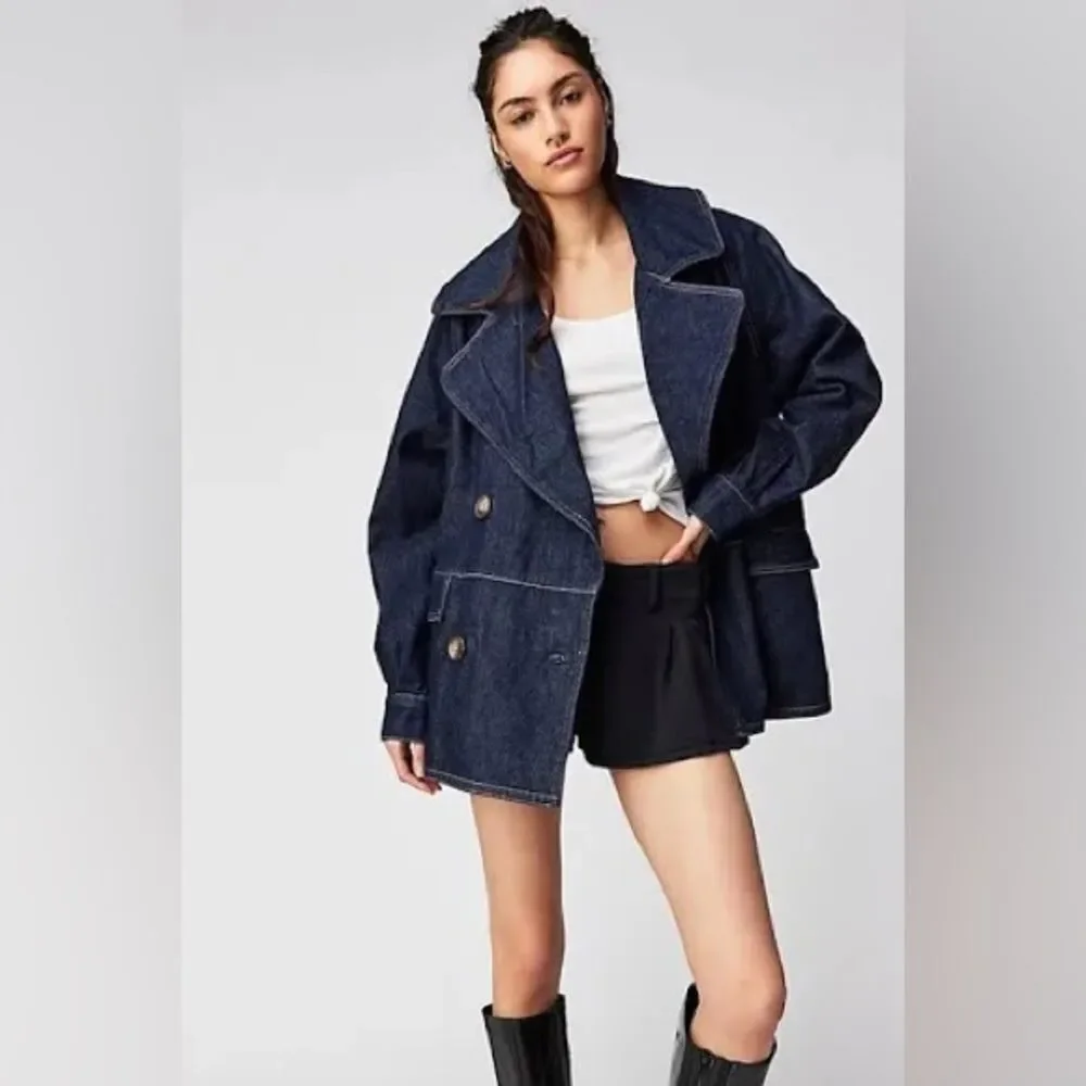 NWOT Free People Denim Car Coat in Rinse Wash Blue Oversized Sz XS 100% cotton